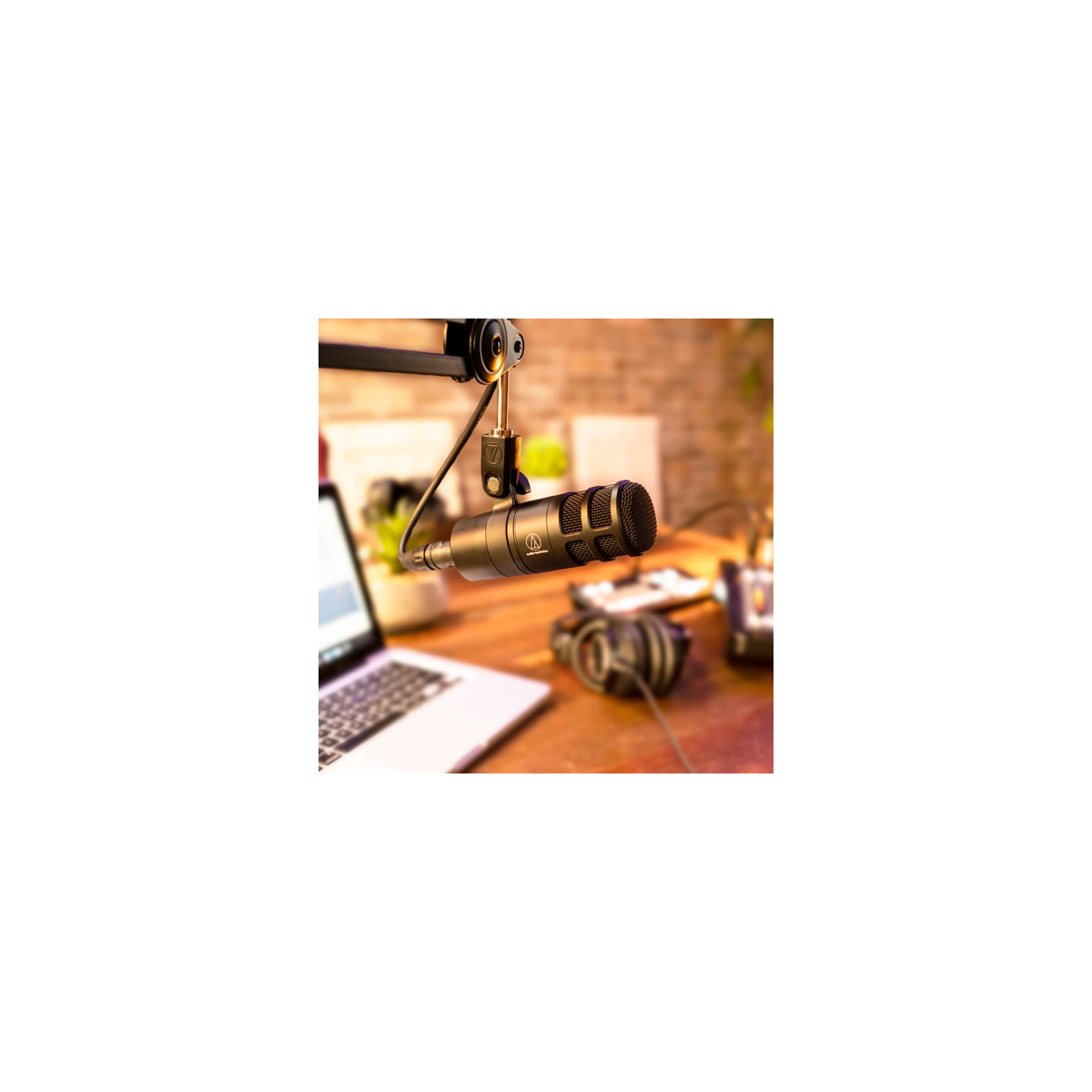 【Audio-technica】AT2040 Hypercardioid Dynamic Microphone